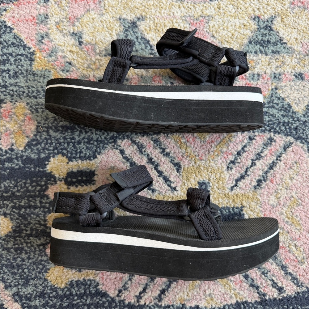 Teva Flatform Universal Mesh Print Sandals